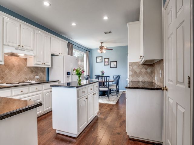 2006 Hillside Drive, Rowlett, TX 75088