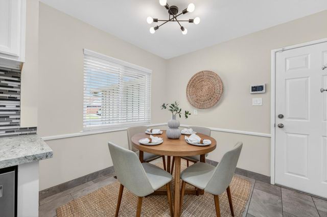 2108 56th Ave, Sacramento, CA 95822