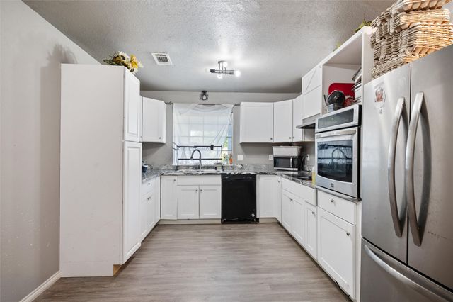 423 County Road 477 Road, Stephenville, TX 76401
