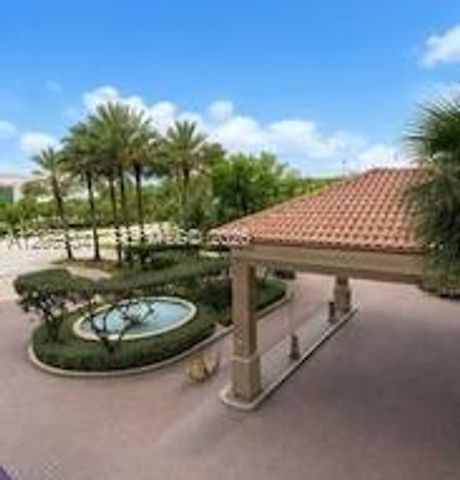 19501 W Country Club Drive 210, Aventura, FL 33180