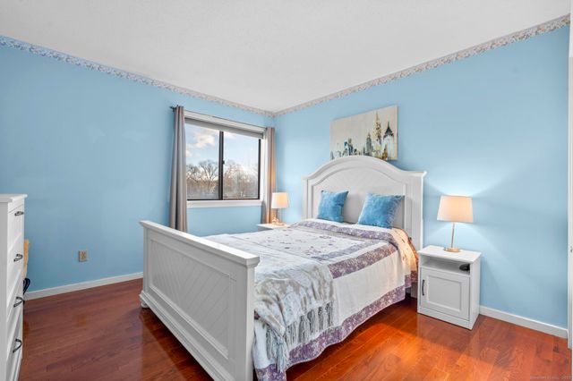 113 Spring Glen 113, Shelton, CT 06484