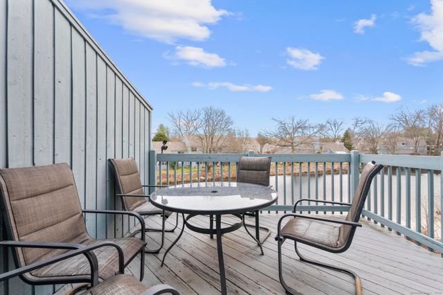 113 Spring Glen 113, Shelton, CT 06484