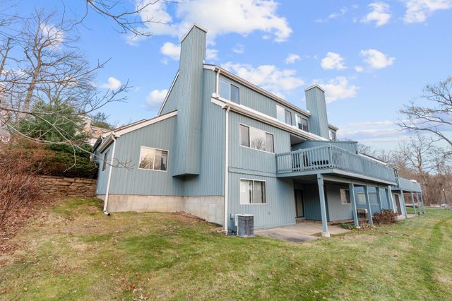 113 Spring Glen 113, Shelton, CT 06484