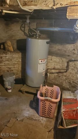 1979 W 54th Street, Cleveland, OH 44102