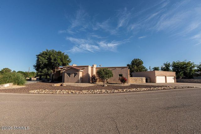 2605 Calle Porton, Las Cruces, NM 88007
