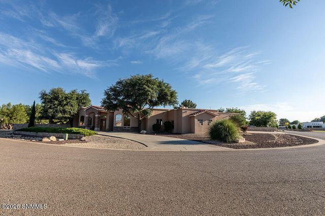2605 Calle Porton, Las Cruces, NM 88007