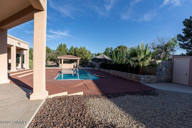 2605 Calle Porton, Las Cruces, NM 88007