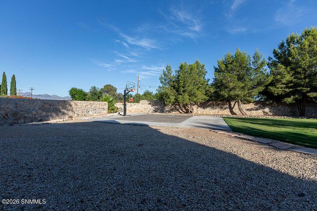 2605 Calle Porton, Las Cruces, NM 88007