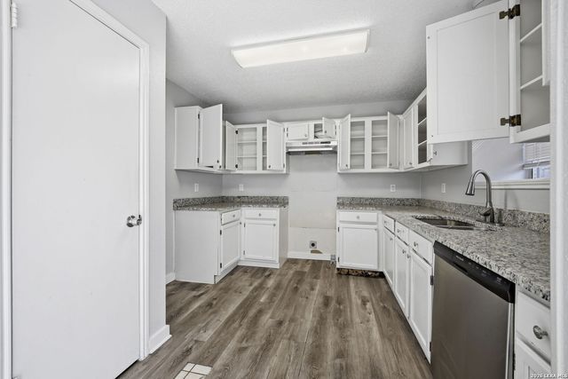11426 LONG TRL, San Antonio, TX 78245