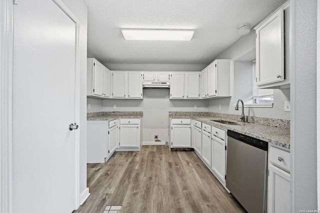11426 LONG TRL, San Antonio, TX 78245