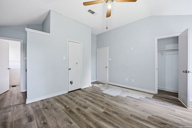 11426 LONG TRL, San Antonio, TX 78245