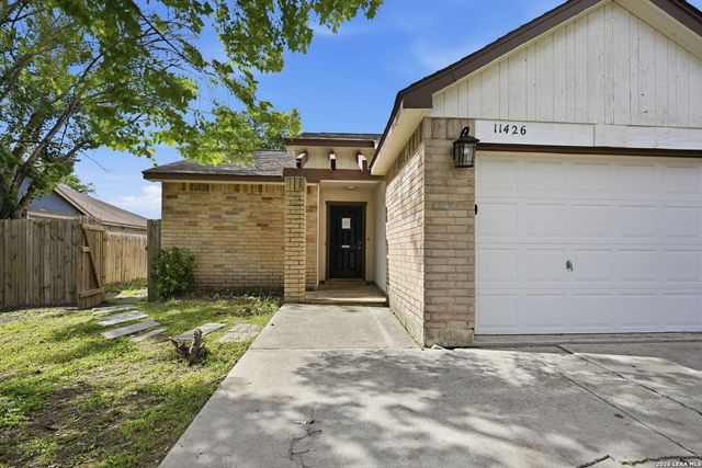 11426 LONG TRL, San Antonio, TX 78245