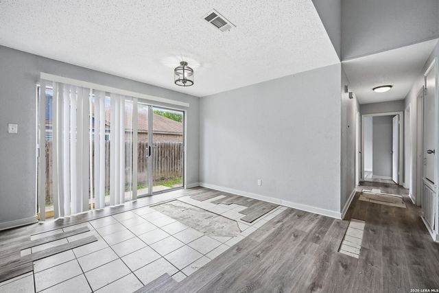 11426 LONG TRL, San Antonio, TX 78245