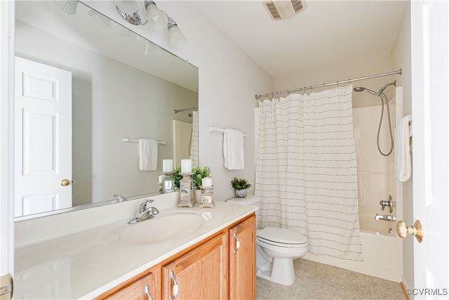 206 Northgate Ct, North Chesterfield, VA 23236