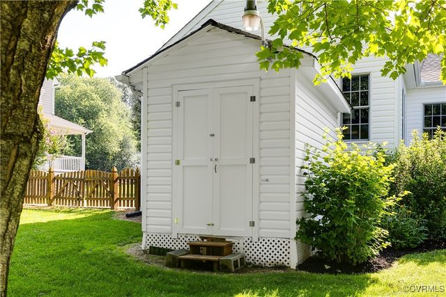 206 Northgate Ct, North Chesterfield, VA 23236