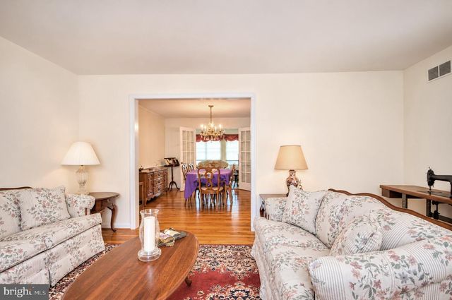 636 JEFFERSON AVE, Vineland, NJ 08361
