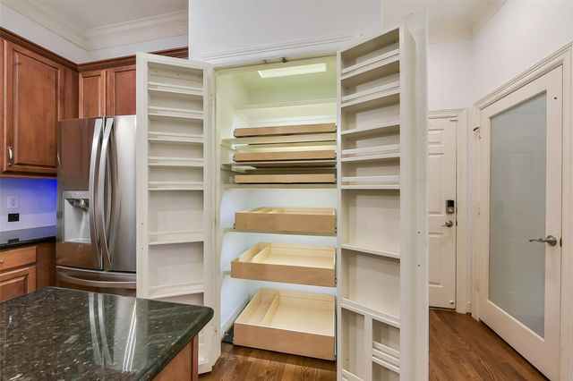 2112 Mcduffie Street, Houston, TX 77019