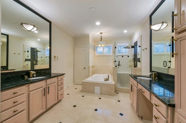 2112 Mcduffie Street, Houston, TX 77019