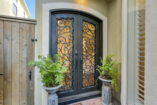 2112 Mcduffie Street, Houston, TX 77019