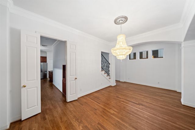 2112 Mcduffie Street, Houston, TX 77019