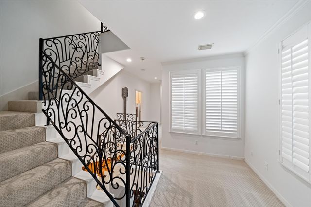 2112 Mcduffie Street, Houston, TX 77019