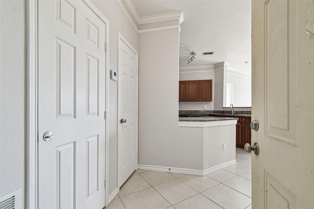 4302 BAYSIDE VILLAGE DRIVE 204, Tampa, FL 33615