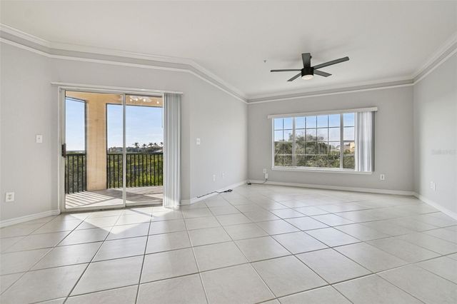 4302 BAYSIDE VILLAGE DRIVE 204, Tampa, FL 33615