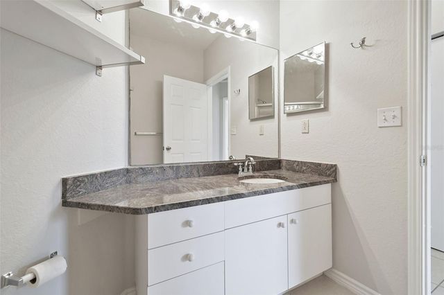 4302 BAYSIDE VILLAGE DRIVE 204, Tampa, FL 33615