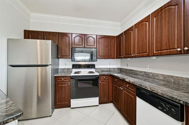 4302 BAYSIDE VILLAGE DRIVE 204, Tampa, FL 33615