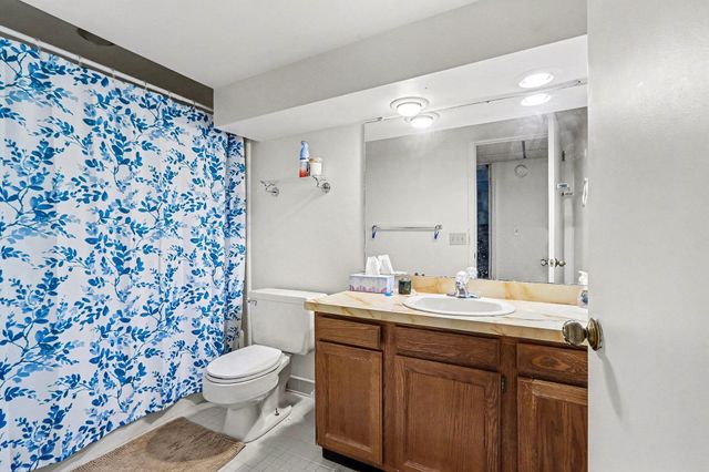 1008 Cohasset Lane, Kalamazoo, MI 49008