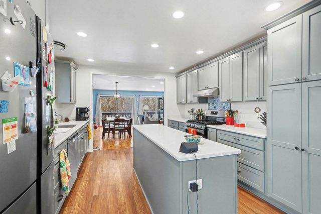 1008 Cohasset Lane, Kalamazoo, MI 49008