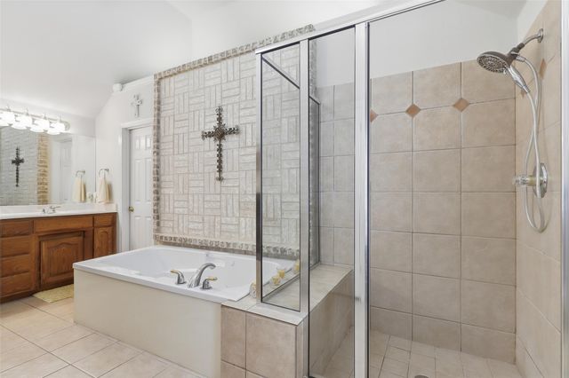 8110 Ravenswood Road, Granbury, TX 76049