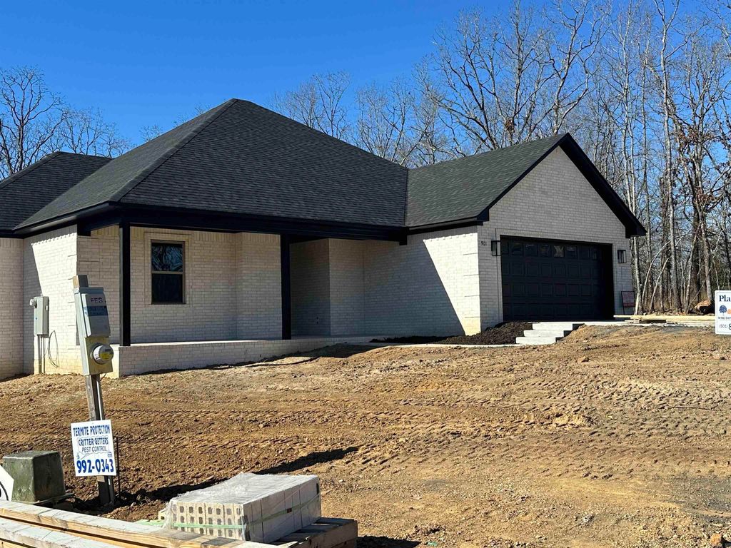 901 Conrad Cove, Jacksonville, AR 72076