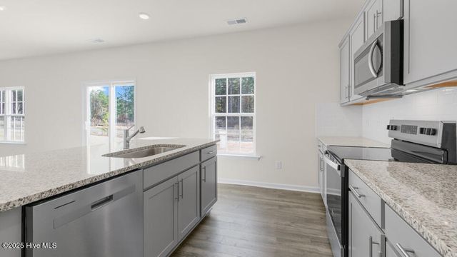 755 Lazy Elm Lane, Aberdeen, NC 28315