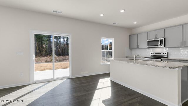 755 Lazy Elm Lane, Aberdeen, NC 28315