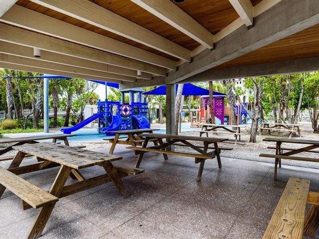 5927 DRIFTWOOD AVENUE, Sarasota, FL 34231
