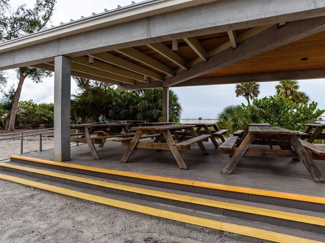 5927 DRIFTWOOD AVENUE, Sarasota, FL 34231