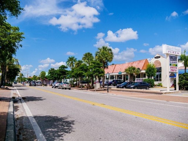 5927 DRIFTWOOD AVENUE, Sarasota, FL 34231