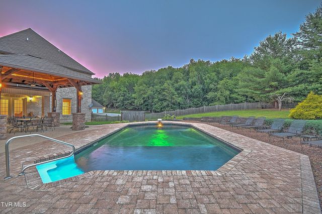 136 Canterbury Place, Bristol, TN 37620