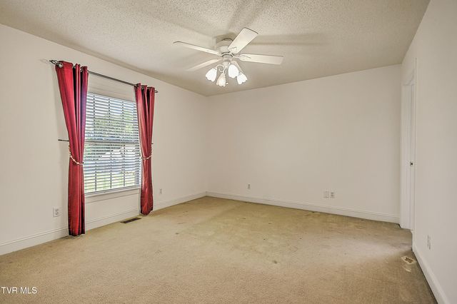 136 Canterbury Place, Bristol, TN 37620
