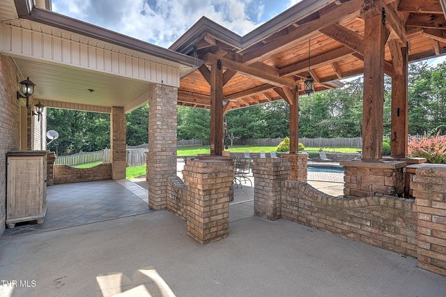 136 Canterbury Place, Bristol, TN 37620