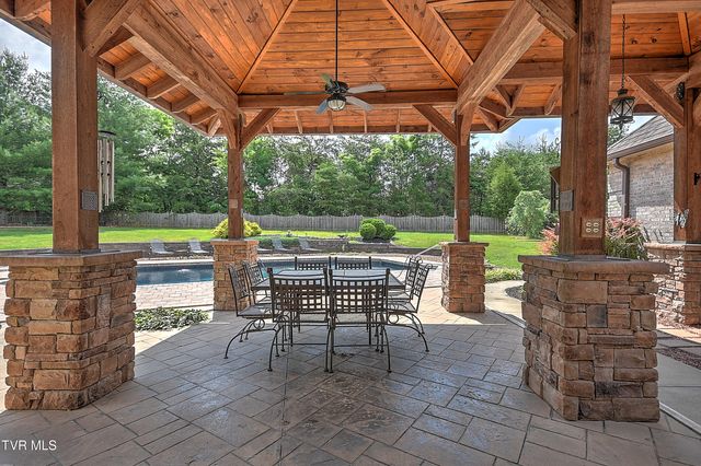 136 Canterbury Place, Bristol, TN 37620