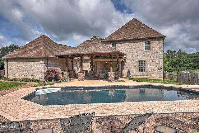 136 Canterbury Place, Bristol, TN 37620