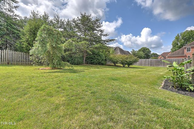 136 Canterbury Place, Bristol, TN 37620