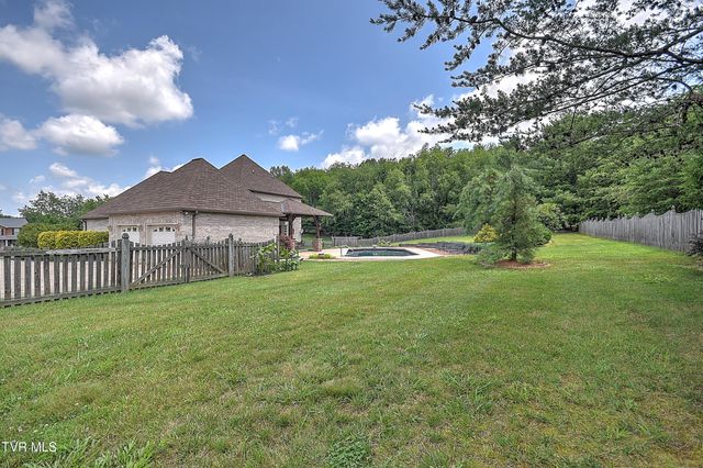 136 Canterbury Place, Bristol, TN 37620