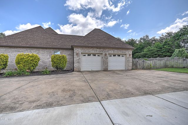 136 Canterbury Place, Bristol, TN 37620