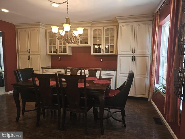 2026 VALLEY VIEW DR, Quakertown, PA 18951