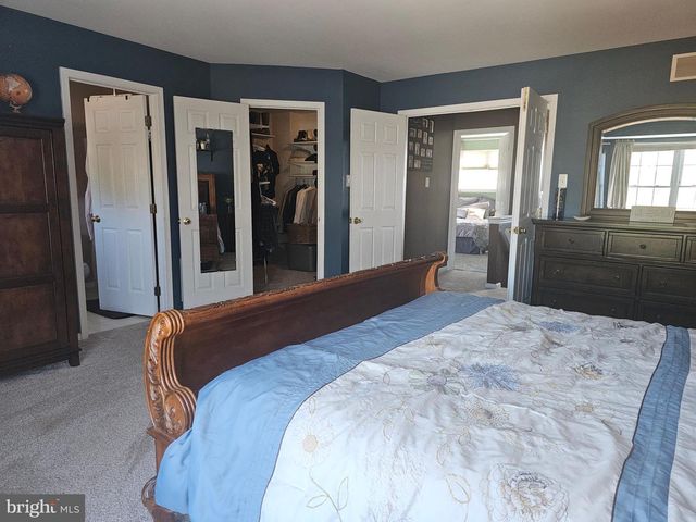 2026 VALLEY VIEW DR, Quakertown, PA 18951