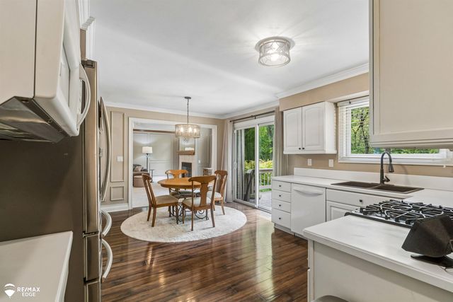 32511 Norfolk Street, Livonia, MI 48152