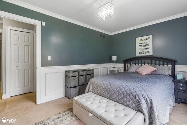 32511 Norfolk Street, Livonia, MI 48152